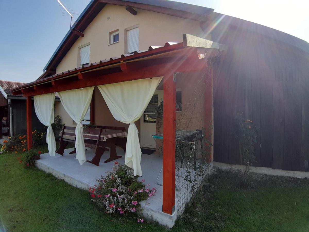 Studio Apartmani "Stimac" Garesnica Exteriér fotografie